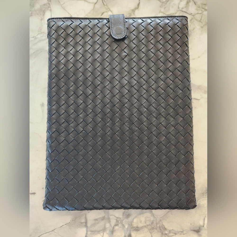 Bottega Veneta I pad case black